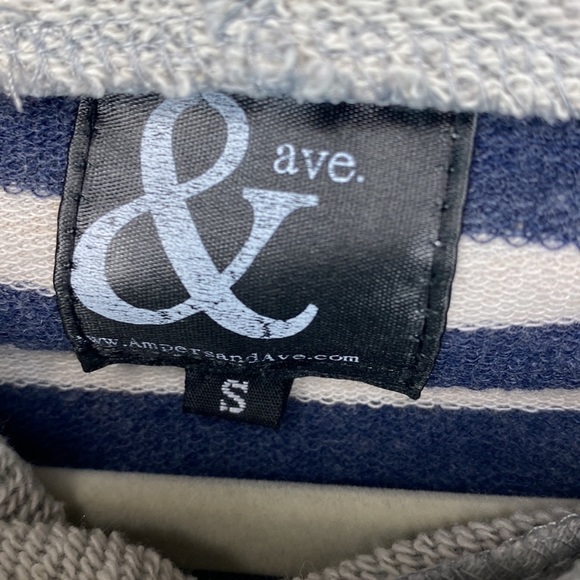 Double-Hooded Sweatshirt - Picture 4 of 12